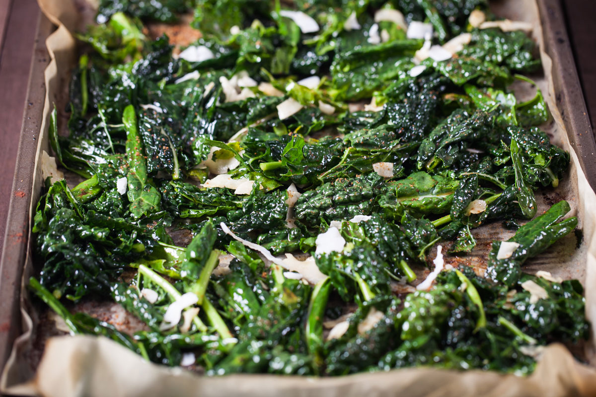 The-Perfect-Coconut-and-Kale-Chips-for-Movie-Nights