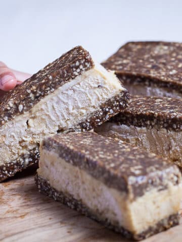 Peach-Banana Ice Cream Sandwiches with Warm Sweet Cloves