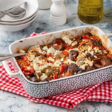 A mixed of vegetables baked in a baking dish.