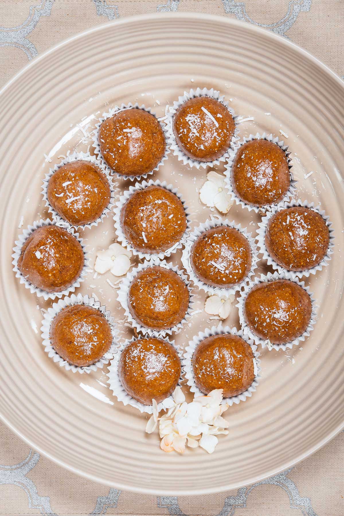pumpkin spice balls on a plate.